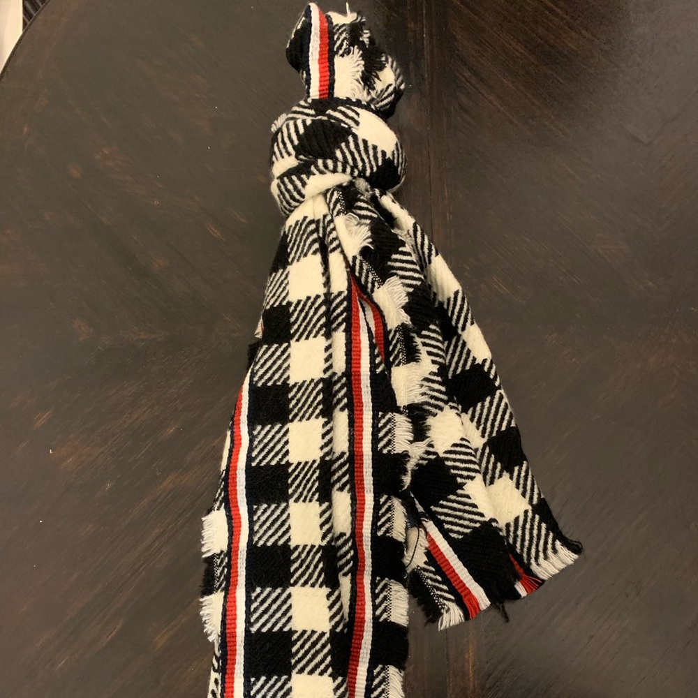 Black and White Tommy Hilfiger Scarf